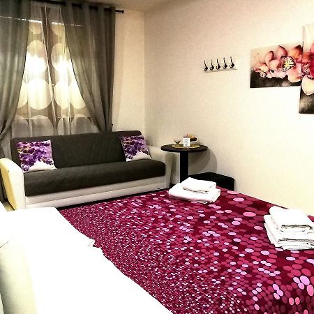 B&B Black&White And Apartments Cantù Extérieur photo