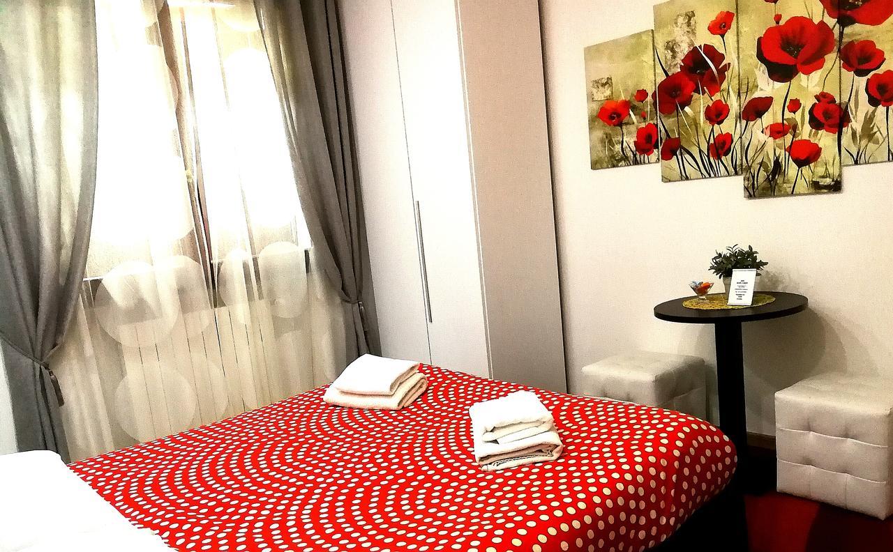 B&B Black&White And Apartments Cantù Extérieur photo
